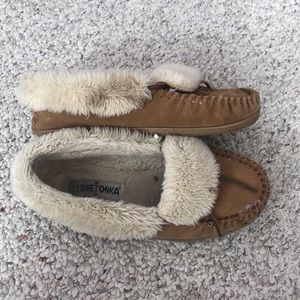 Moccasin Minnetonka size 9